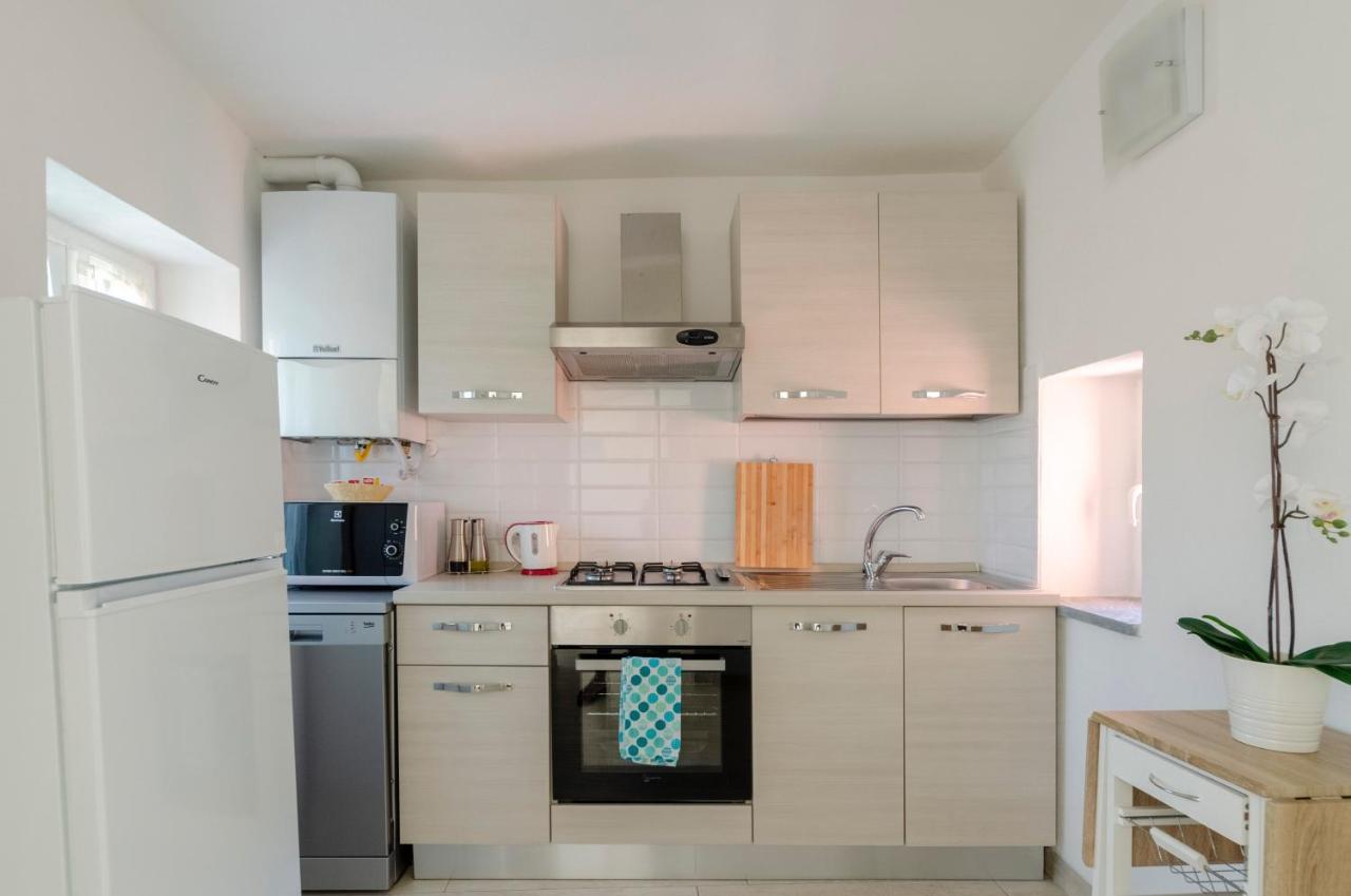 Alla Casa Rosa, Peaceful Apartment Surrounded By Greenery With Free Parking, Wifi & Air Conditioning 拉帕洛 外观 照片
